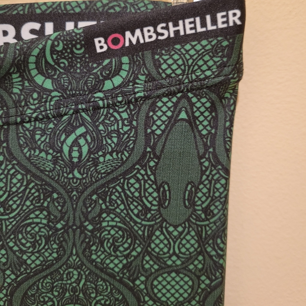 Bombsheller Green octopus lace Leggings